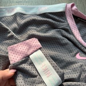 Nike mesh activewear top 😊